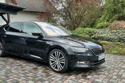 Skoda Superb 122.100 km 18.900 € Frankfurt am Main 60438