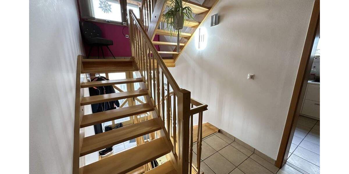 Einfamilienhaus Neuwied - 4 Zimmer, 140 m&sup2;, 1.200&euro; | Angebot:24855814