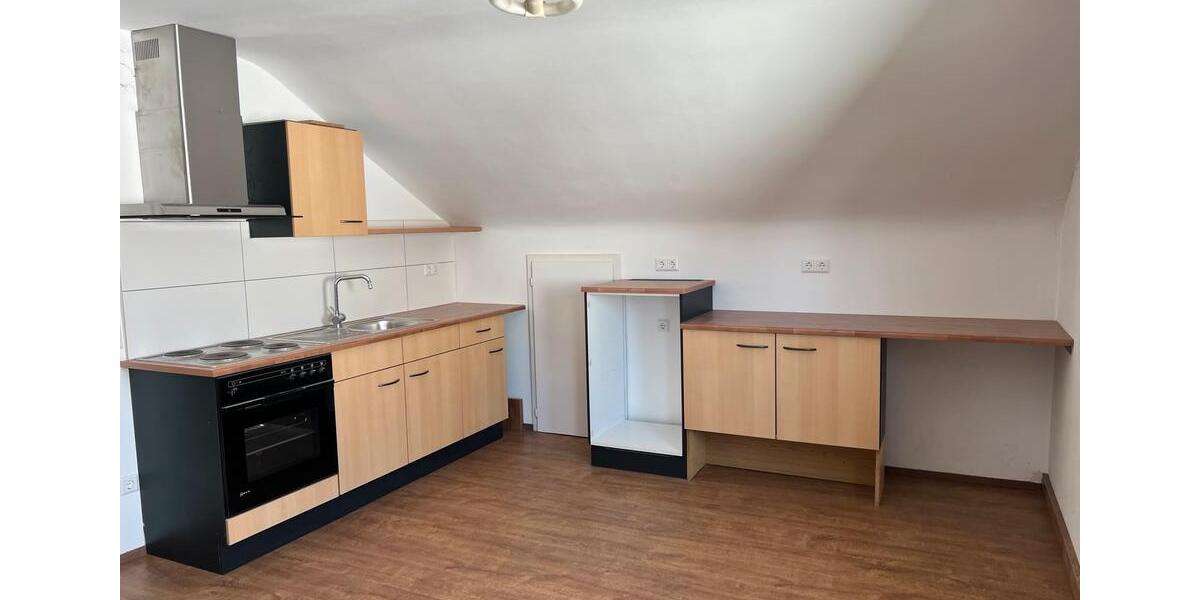 Doppelhaushälfte Oberstenfeld - 8 Zimmer, 170 m&sup2;, 1.700&euro; | Angebot:26495713