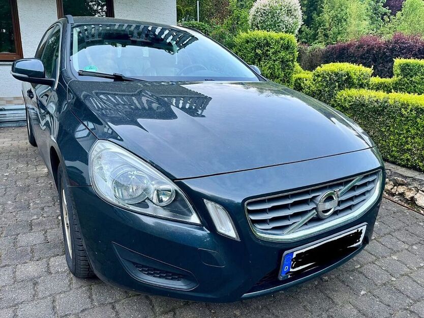 V60