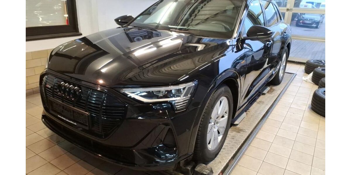Audi e-tron 49.299 km 37.885 &euro; Hagen 58091