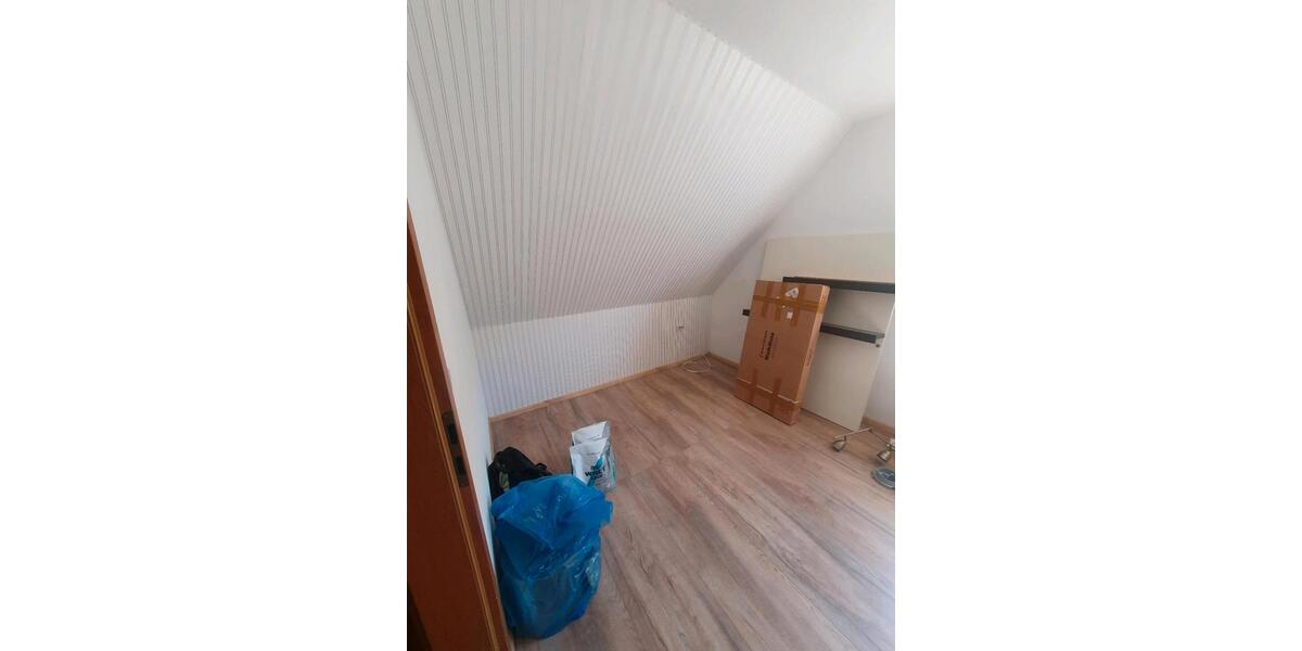 Etagenwohnung Wiehl - 3 Zimmer, 85 m&sup2;, 825&euro; | Angebot:26338761