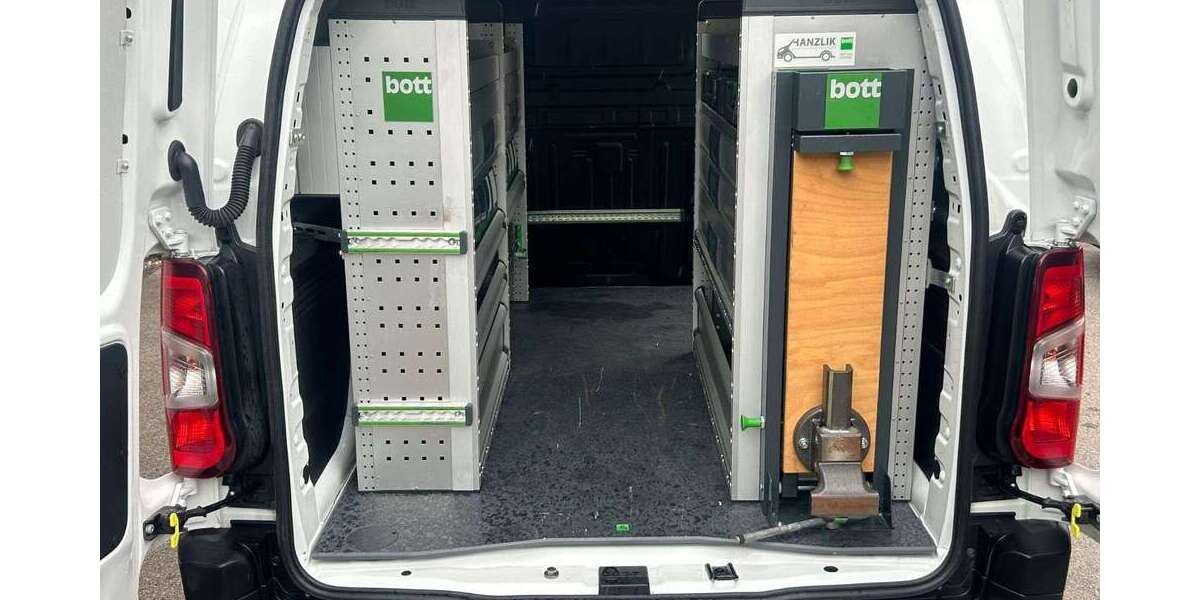 Peugeot Partner 71.020 km 14.990 &euro; München 81825