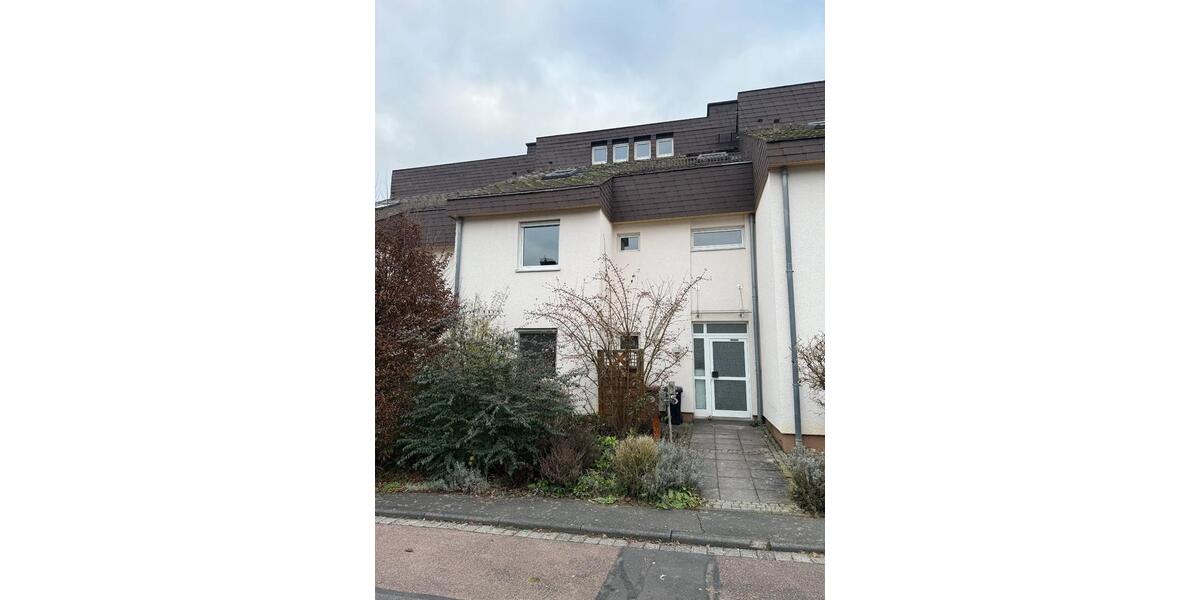 Reihenmittelhaus mit 5 Zimmern und Einbauküche 5 zimmer