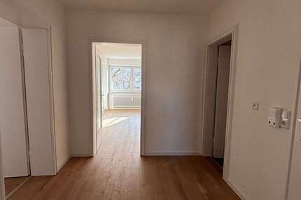 Wohnung Augsburg Hochzoll - 4 Zimmer, 85 m&sup2;, 1.172&euro; | Angebot:25483833
