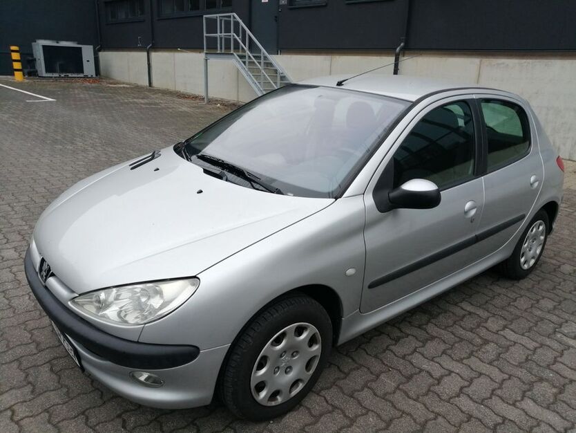 Peugeot 206 141.400 km 1.550 € Altena 58762