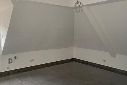 Wohnung zu vermieten in 63768 Hösbach sehr zentral zimmer