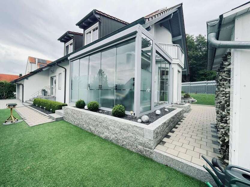 Haus zum Kaufen in Ulm 825.000 € 207 m² 7 zimmer