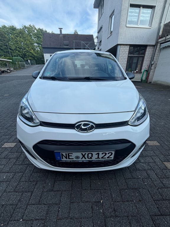 i10