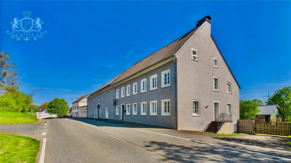 Bauernhaus, Landhaus Schönecken - 10 Zimmer, 220 m&sup2;, 498.000&euro; | Angebot:26414444