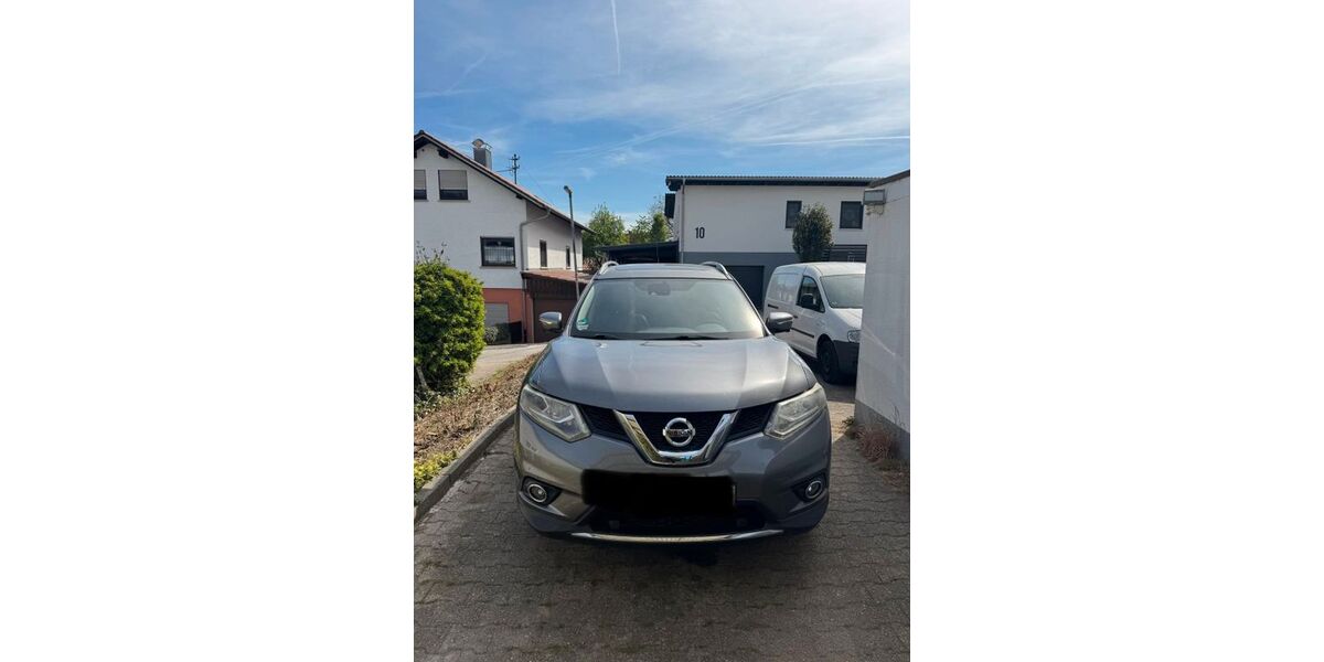 Nissan X-Trail 199.645 km 9.700 &euro; Schönbrunn 69436