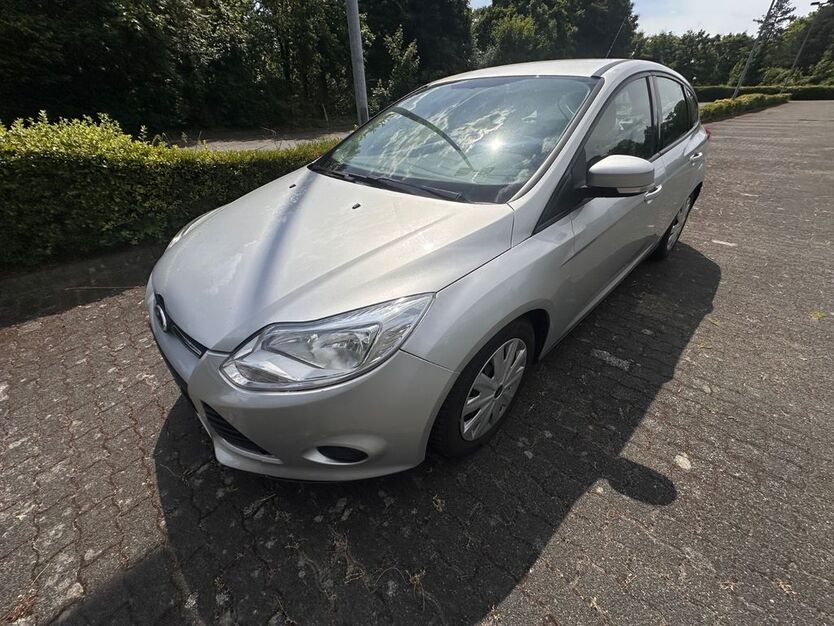 Ford Focus 196.000 km 3.990 € Hanau 63452