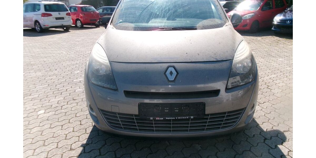 Renault Scenic 301.000 km 1.690 &euro; Essenbach OT Altheim 84051