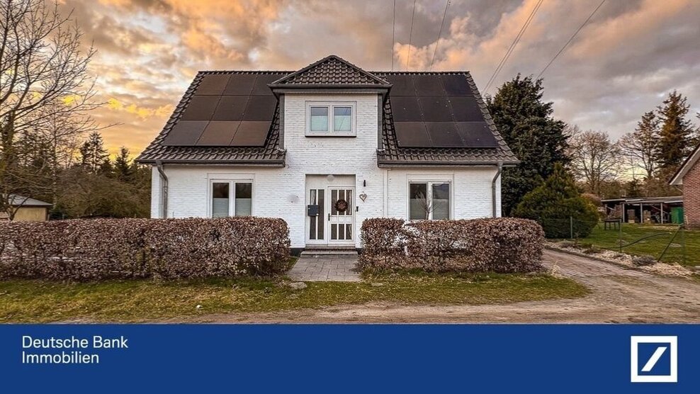 Besondere Gelegenheit: Traumhaus mit großem Grundstück!
