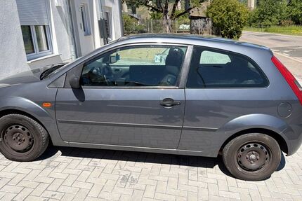 Ford Fiesta 110.000 km 1.790 &euro; Fell 54341