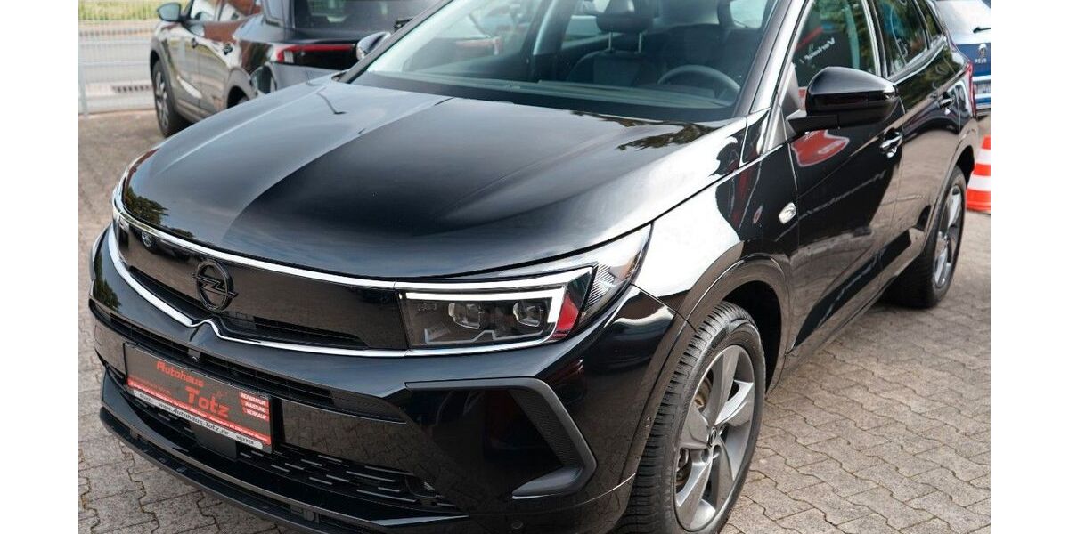 Opel Grandland (X) 5.793 km 23.899 &euro; Höxter - Albaxen 37671