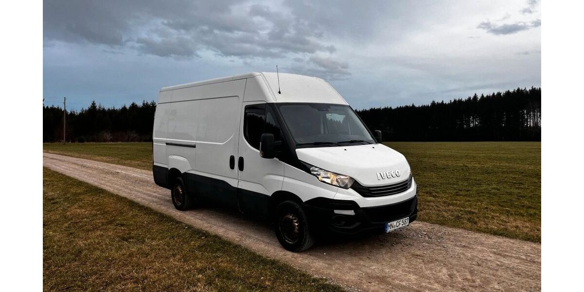 IVECO Andere 216.000 km 10.500 &euro; Legau 87764