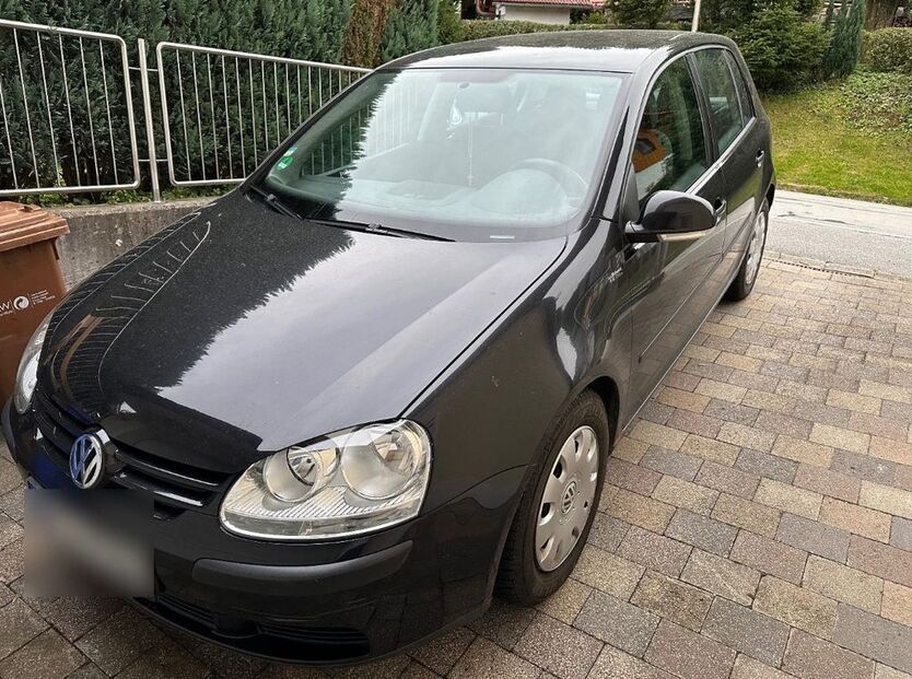 VW Golf 145.000 km 2.200 € Deggendorf 94469