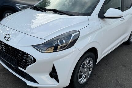 Hyundai i10 19.600 km 11.590 &euro; Achstetten 88480