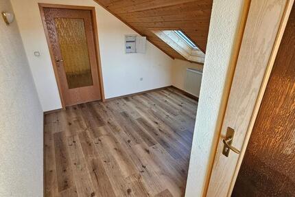 Wohnung Kalbach - 4 Zimmer, 86 m&sup2;, 640&euro; | Angebot:25354699