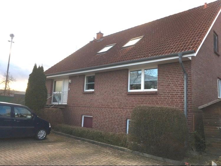 Gepflegte Büroräume im Souterrain zimmer