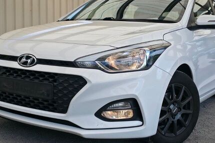 Hyundai i20 66.500 km 10.995 &euro; Heide 25746