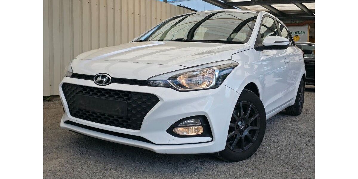 Hyundai i20 66.500 km 10.995 &euro; Heide 25746