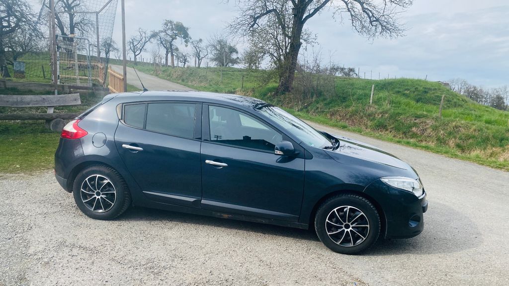 Renault Megane 147.500 km 2.700 &euro; Wolpertswende 88284