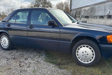 Mercedes-Benz 190 295.000 km 8.700 &euro; Wolpertshausen 74549
