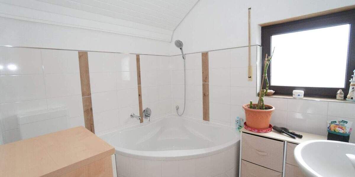 Charmantes Zuhause und attraktive Investitionsmöglichkeit 7 zimmer