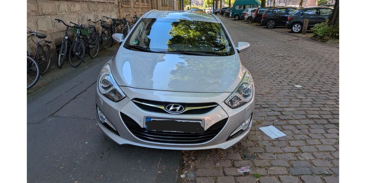 Hyundai i40 190.000 km 6.700 &euro; Köln 50937