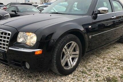 Chrysler 300C 106.427 km 10.990 &euro; München 81827