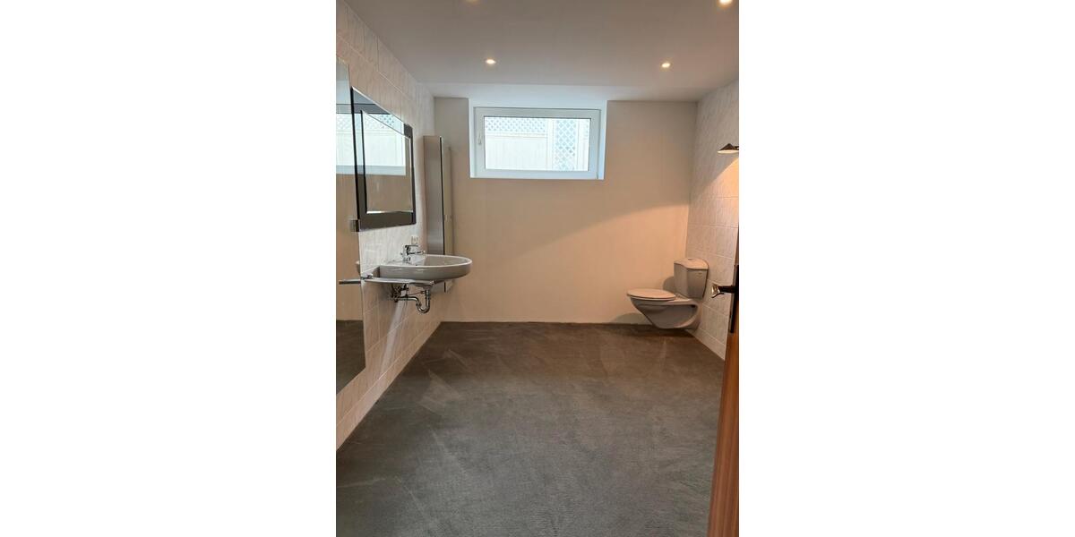 Einfamilienhaus Beverungen - 13 Zimmer, 258 m&sup2;, 235.000&euro; | Angebot:26226576