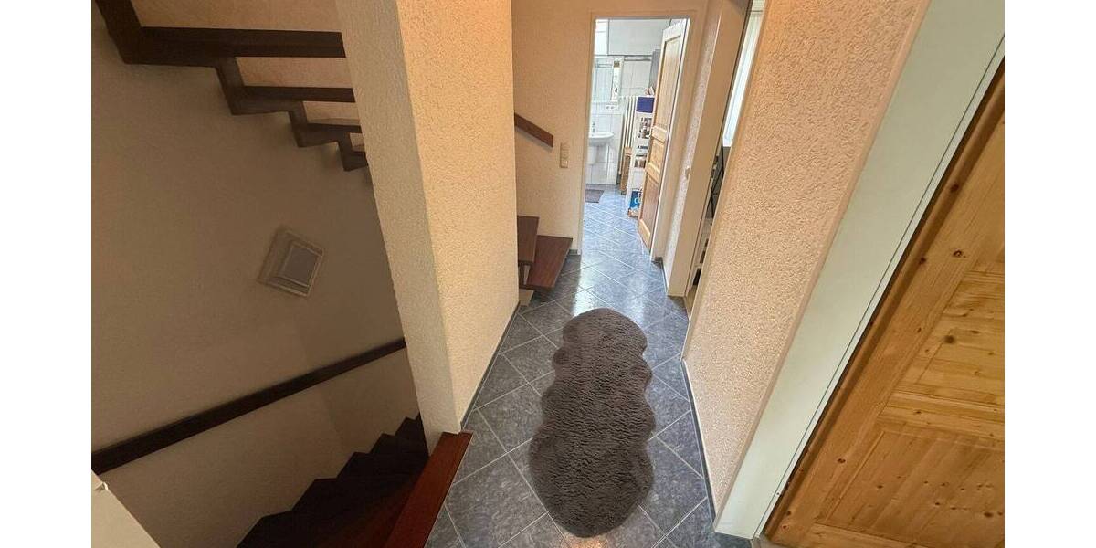 Reihenmittelhaus Bingen Büdesheim - 5 Zimmer, 130 m&sup2;, 1.500&euro; | Angebot:26028976