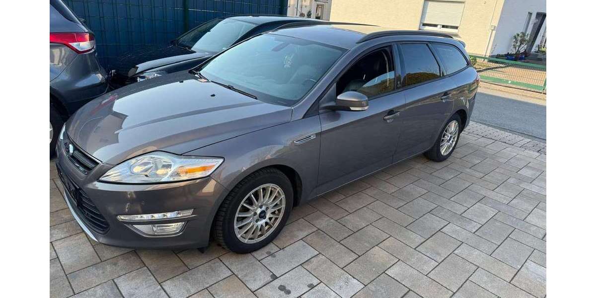 Ford Mondeo 366.000 km 2.499 &euro; Versmold 33775