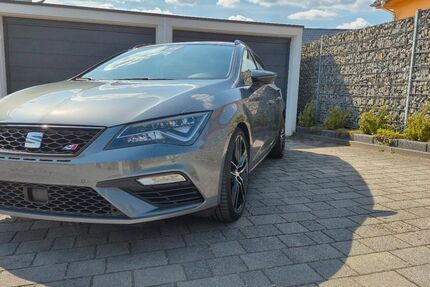 Seat Leon 93.600 km 19.500 &euro; Crottendorf 09474
