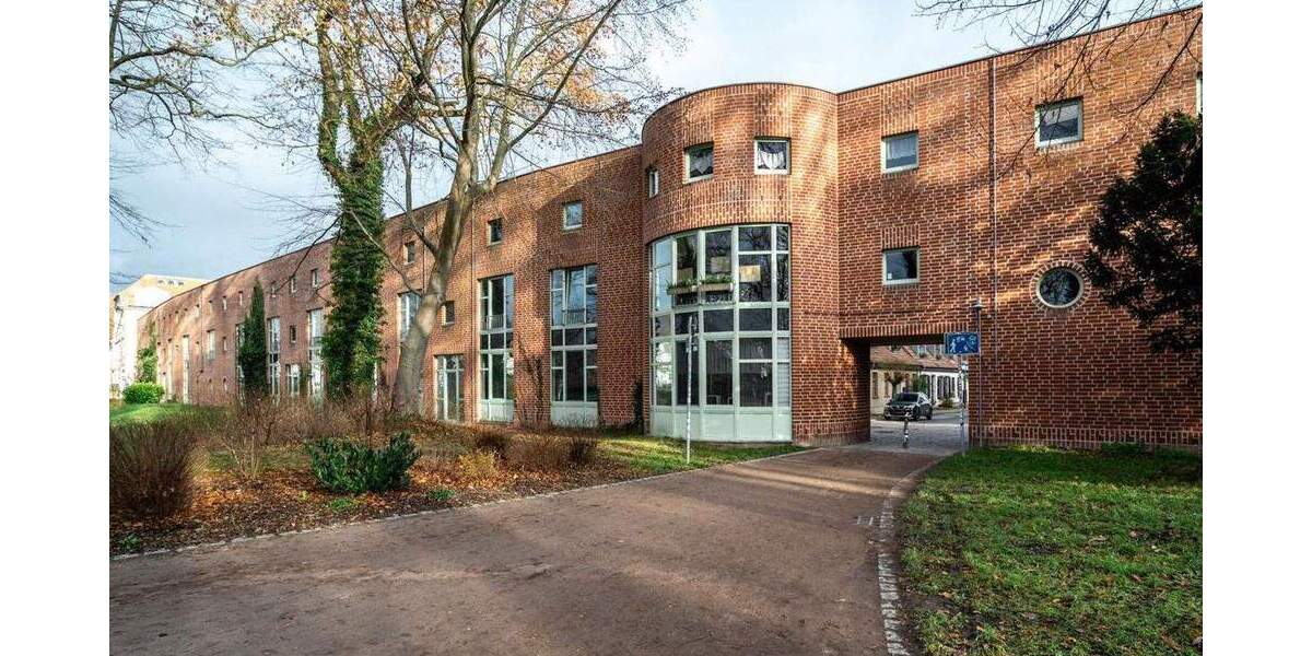 Helle und bezugsfertige 2 Raumwohnung am Wall in Greifswalder Innenstadt 2 zimmer