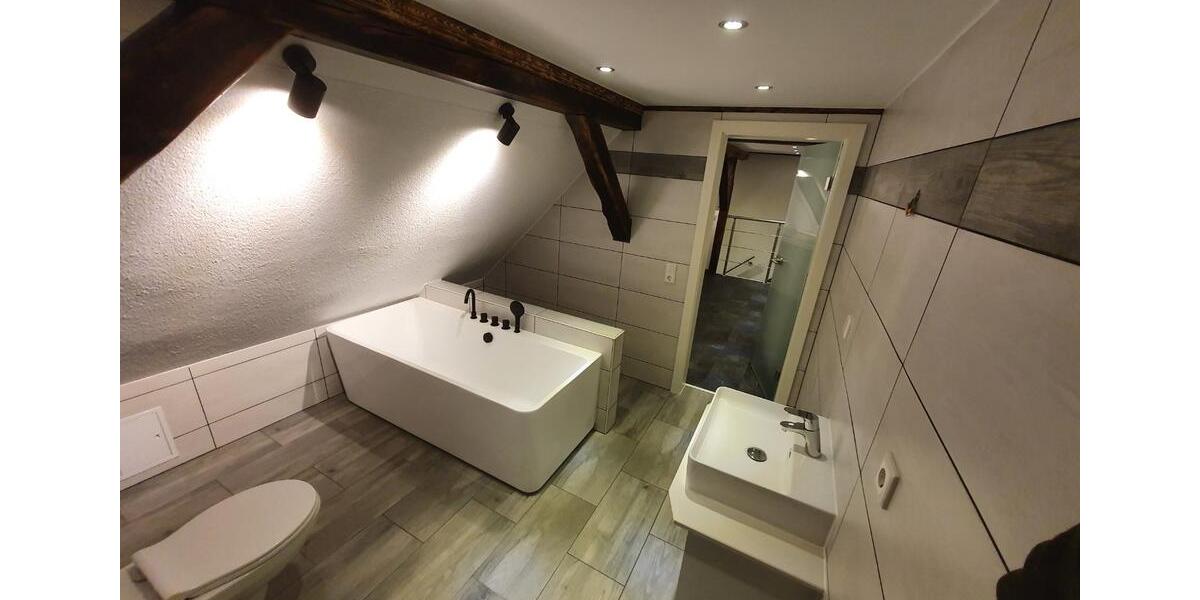 Dachgeschoßwohnung Elsterwerda - 1 Zimmer, 50 m&sup2;, 420&euro; | Angebot:25417239