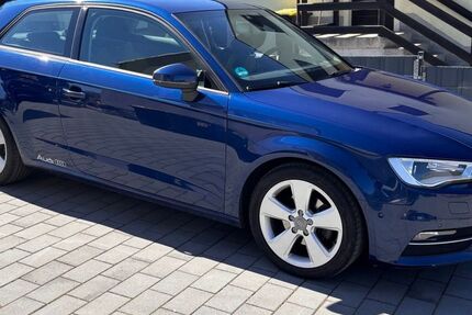 Audi A3 111.000 km 10.900 &euro; Limbach-Oberfrohna 09212