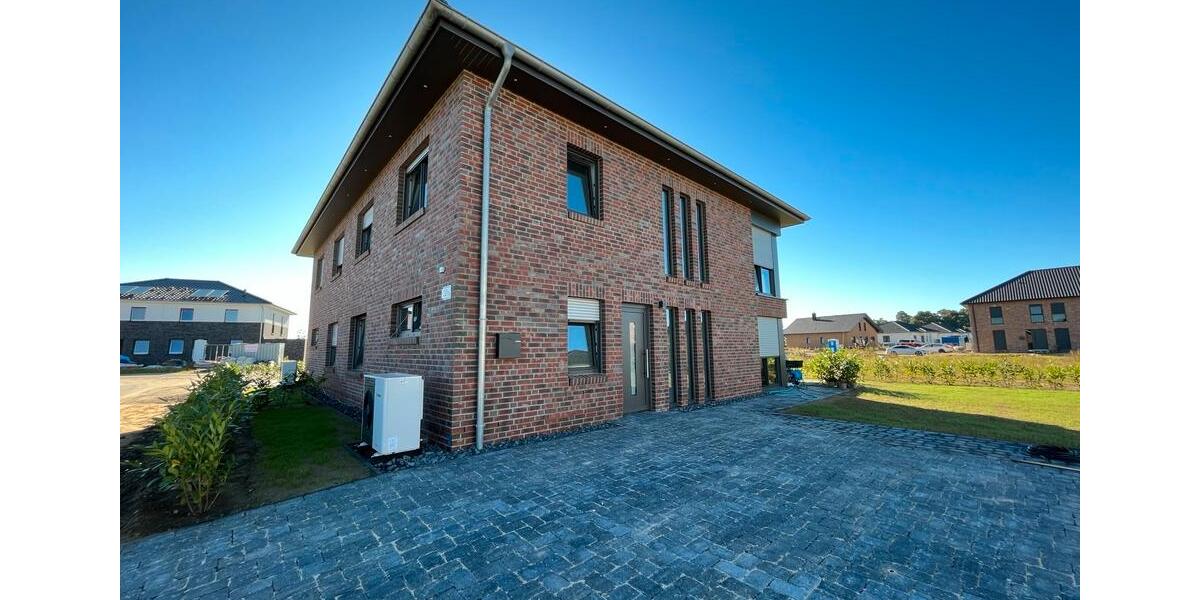 Doppelhaushälfte Fintel - 4 Zimmer, 147 m&sup2;, 1.580&euro; | Angebot:26582080