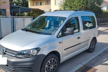 VW Caddy 90.000 km 13.999 &euro; München 81247