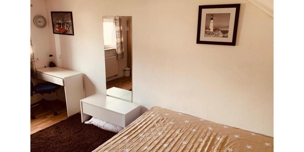 Erdgeschoßwohnung Bad Urach - 2 Zimmer, 32 m&sup2;, 310&euro; | Angebot:25843435