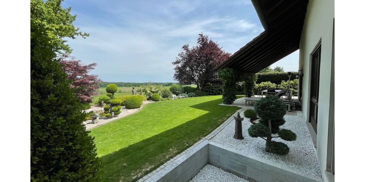 Exklusives EF-Haus auf 1.070 m² parkähnlichem Grund mit unverbaubarem Blick zum EBE Forst - Einfamilienhaus Zorneding | Angebot:27004822
