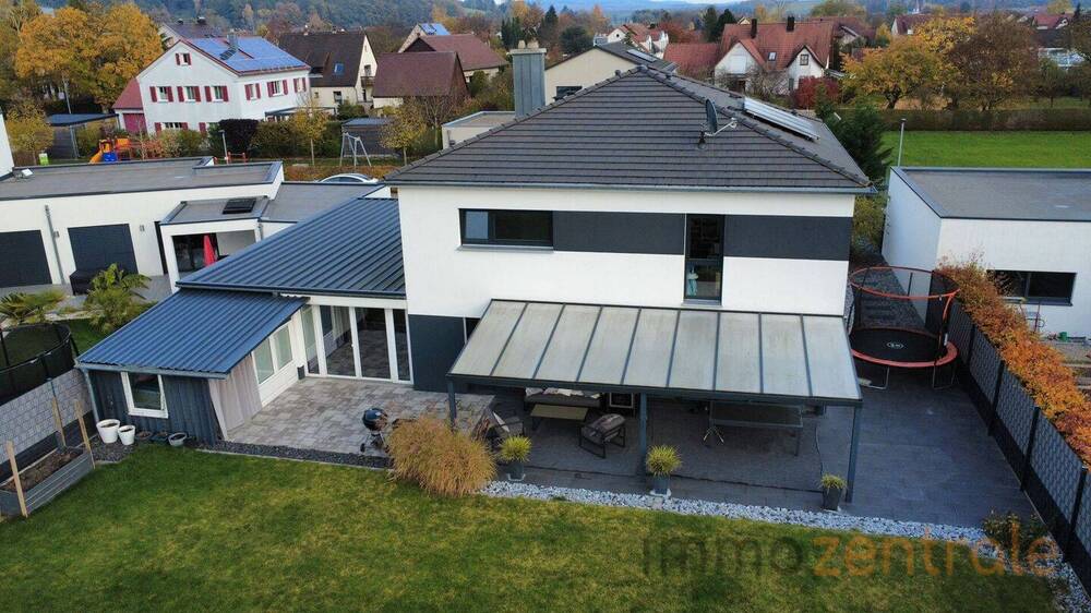 Einfamilienhaus Wassertrüdingen - 5 Zimmer, 196 m&sup2;, 679.000&euro; | Angebot:25669191