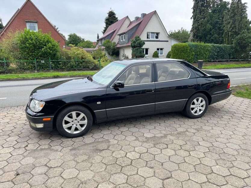 LS 400