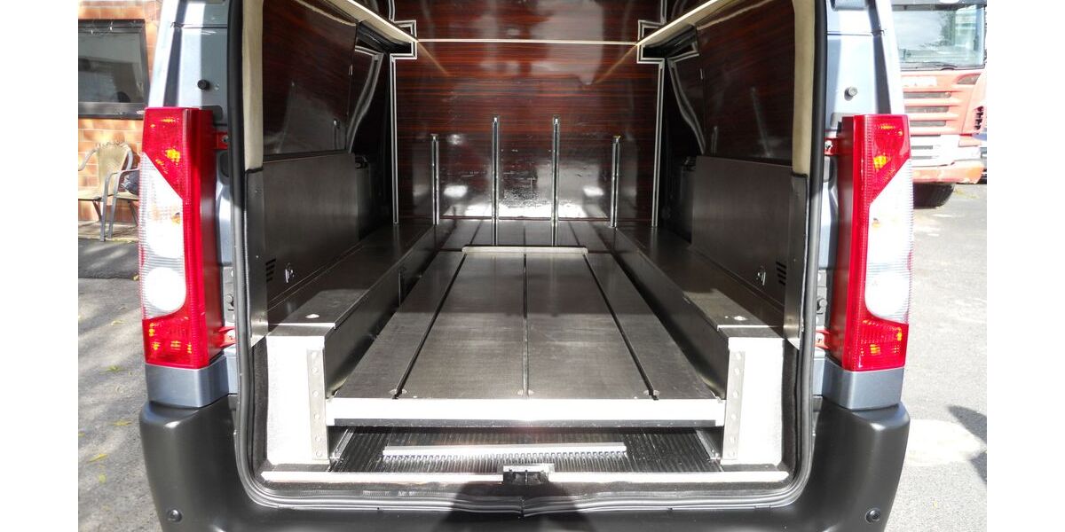 Citroen Jumpy 166.000 km 20.111 &euro; Essen 45145