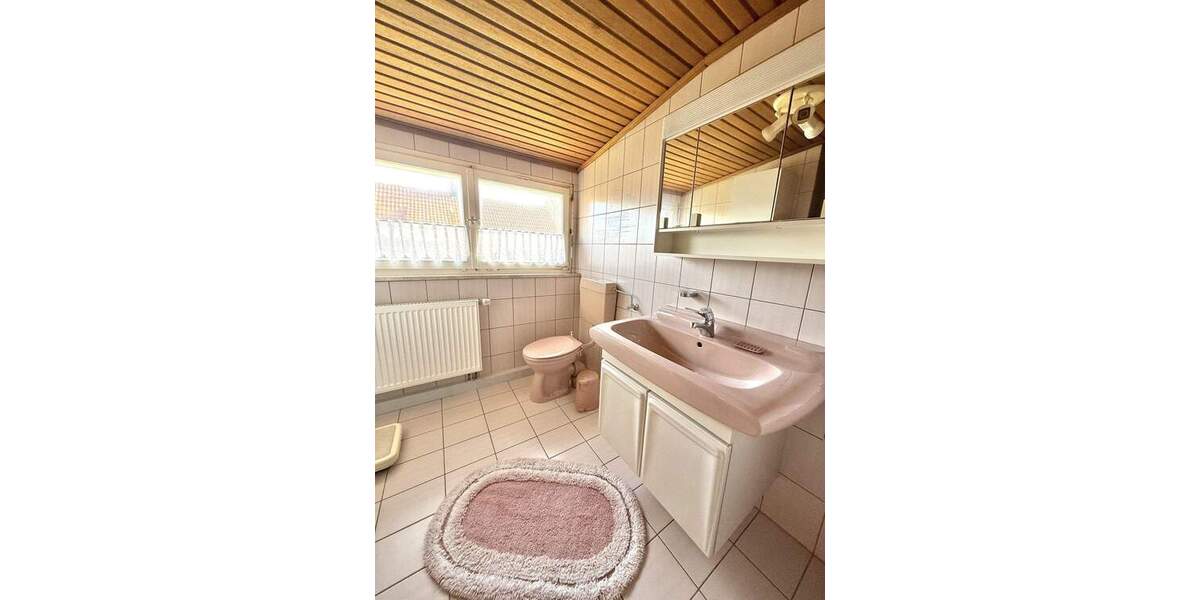 Einfamilienhaus Eslarn - 7 Zimmer, 151 m&sup2;, 180.000&euro; | Angebot:23824889