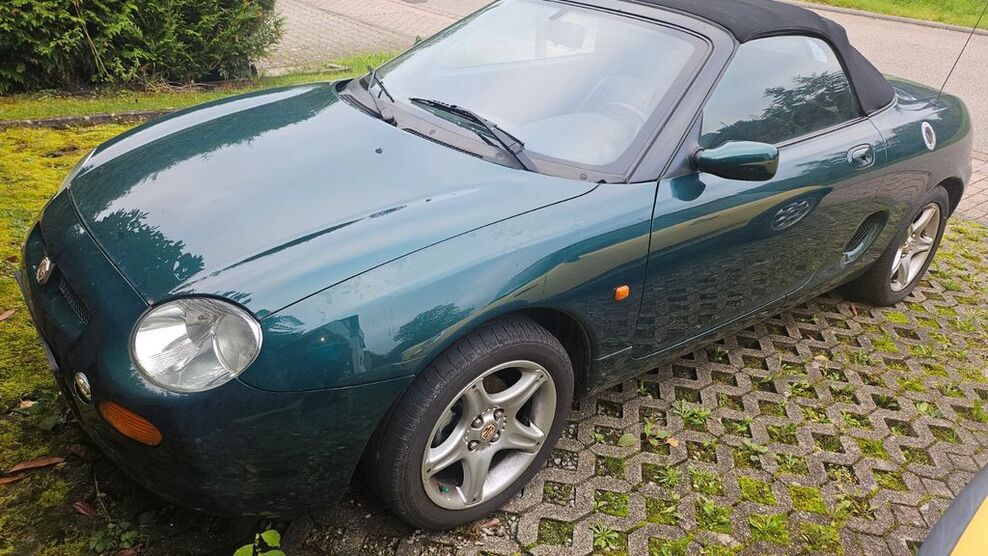 MG F 140.000 km 4.990 € Fichtenberg 74427
