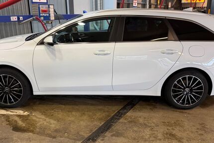 Kia ceed Sportswagon 96.220 km 16.800 &euro; Ulm 89077
