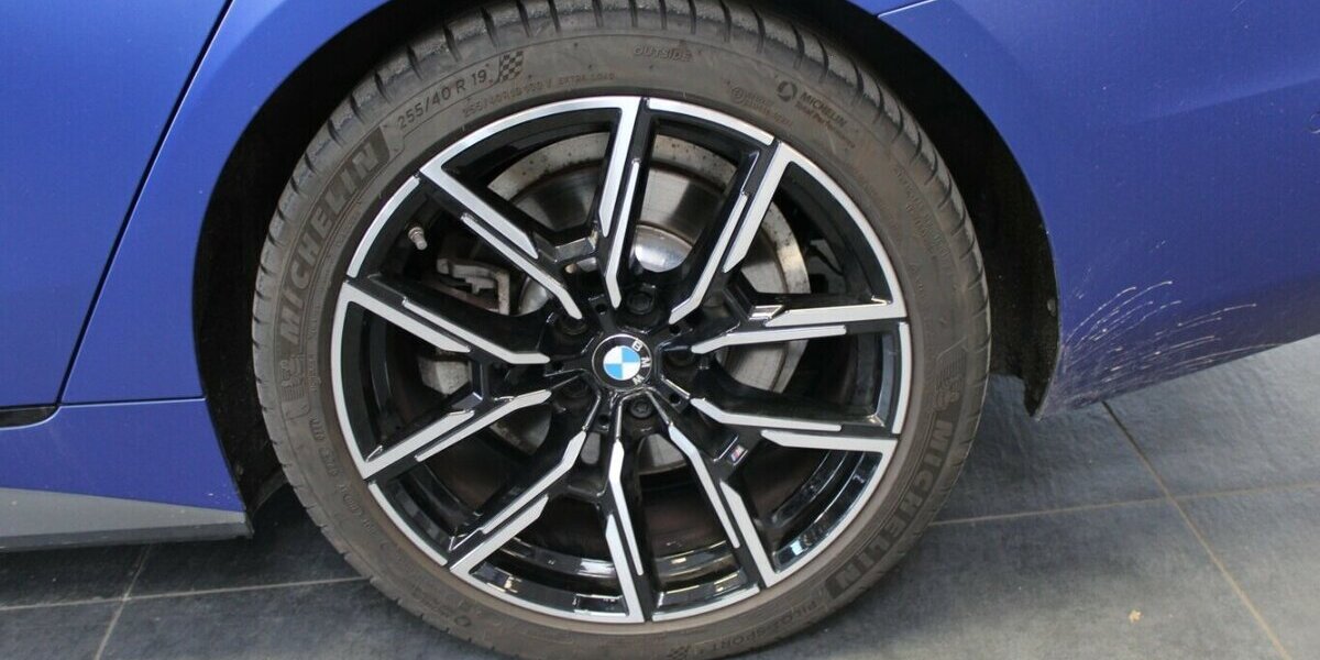 BMW i4 eDrive40 Gran Coupe - M Sport - 66.550 km 37.980 &euro; Euskirchen 53881